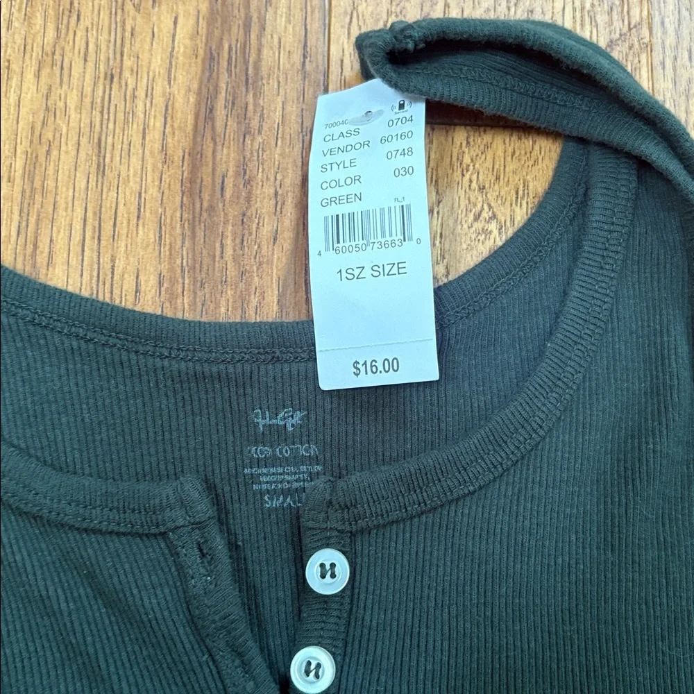 NWT Pacsun Brandy Melville Woman’s Dark Green Tank - Picture 3 of 3
